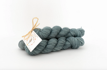 Charger l&#39;image dans la galerie, Commande couleur personnalisée - Iris DK