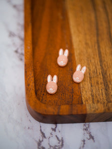 Bouton Ô mon petit lapin rose