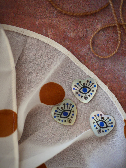 Bouton Œil coeur