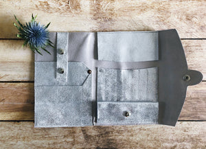 Pochette à aiguilles interchangeables en cuir Grise