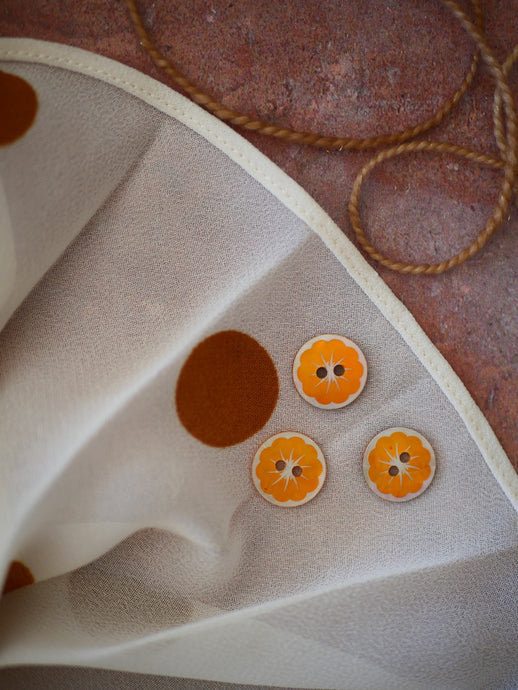 Bouton fleur orange nacrée