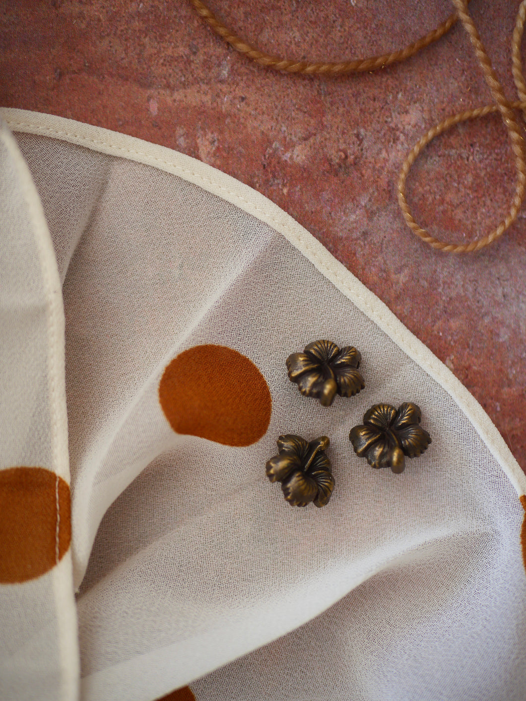 Bouton fleur de lys