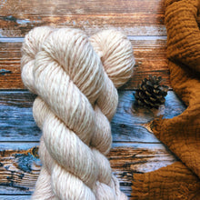 Charger l&#39;image dans la galerie, Echeveau Artémis Chunky - De la tendresse en boutons